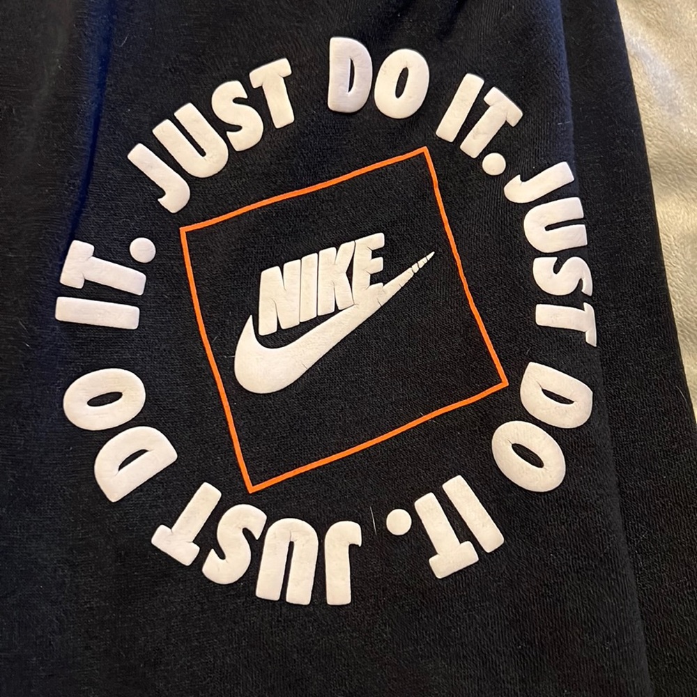 JUST DO IT! Comfy sweats by Nike